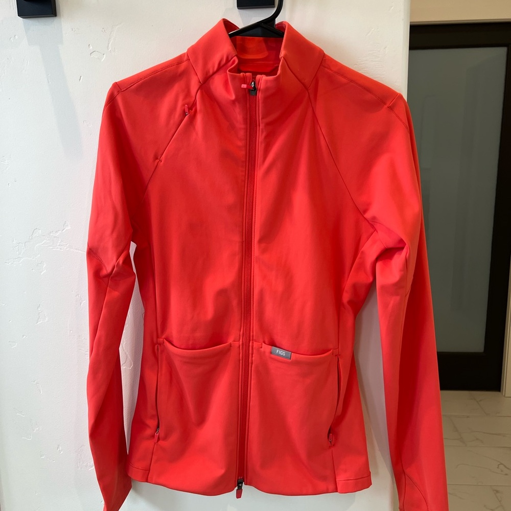 Figs on shift contour jacket, like new condition